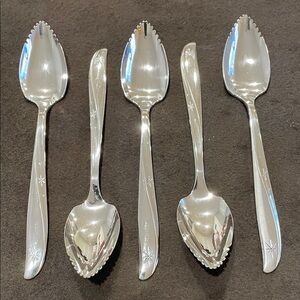 Vintage Oneida Community Twin Star Grapefruit Spoons